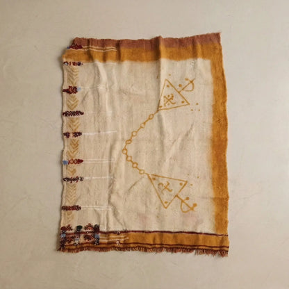 ADGHAR “Tazrzit” – Pièce Décorative Murale, Fait Main par Fatima dans l’Atlas RUGATLAS